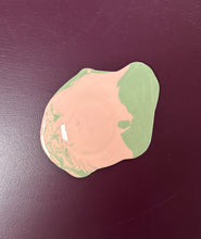 Load image into Gallery viewer, PLATEAU medium pink & green