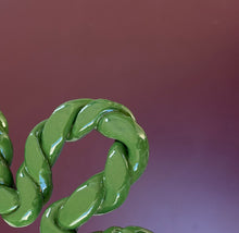 Load image into Gallery viewer, COASTER medium flower green
