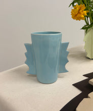 Load image into Gallery viewer, EMMA HOOGSTEDE x DIRK VAESSEN mug light blue
